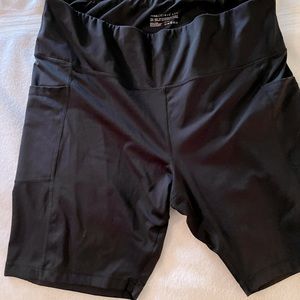 Yogalicious Lux Bermuda workout shorts